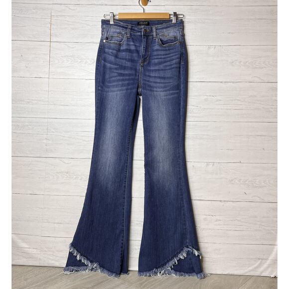 Judy Blue Jeans Womens Size 7/28 Medium Wash Tulip Raw Hem Cotton Blend - Picture 1 of 16